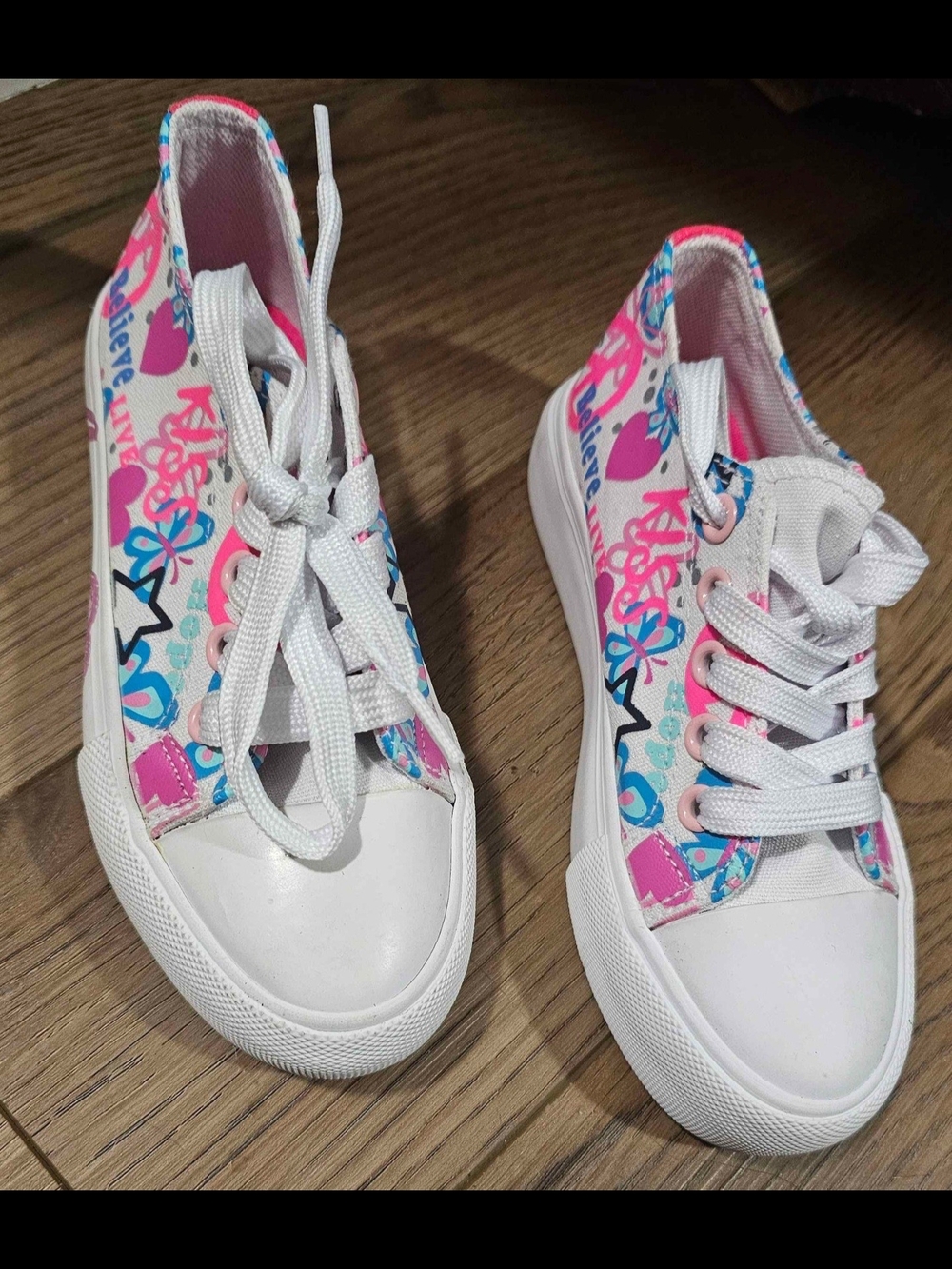 Girls' White Canvas Sneakers with Pink & Blue Print